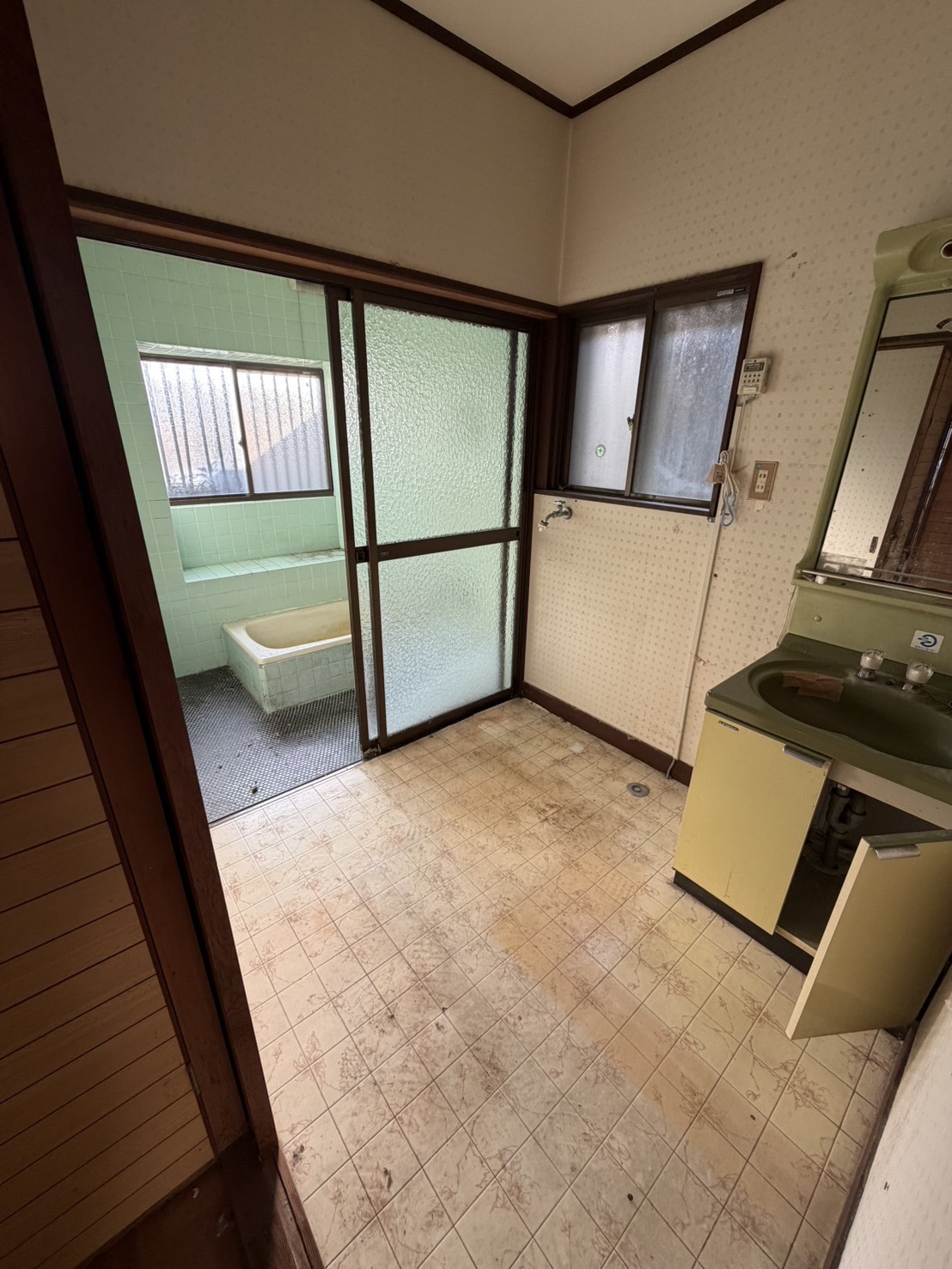 清掃後のきれいな洗面所